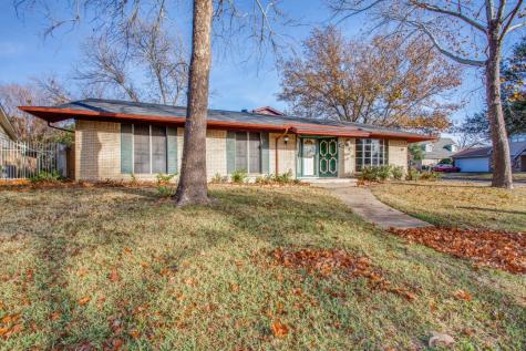 2700 Larkin Avenue Fort Worth TX 76133