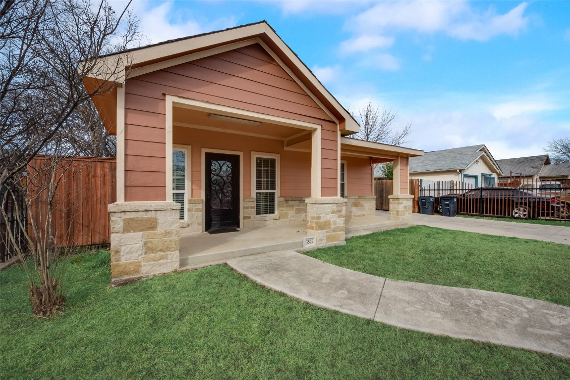 3529 Avenue N Fort Worth TX 76105