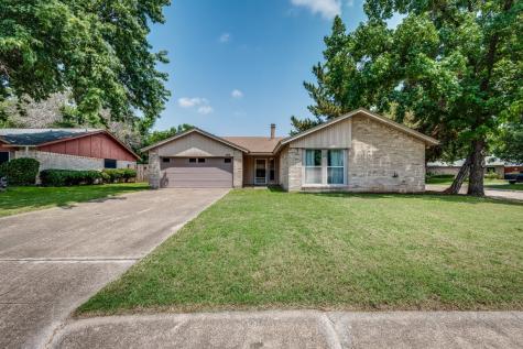 602 Woodcrest Drive Grand Prairie TX 75052