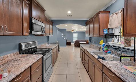 1410 W 3rd Street Clifton TX 76634