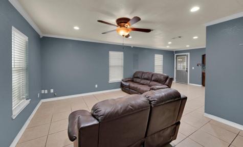 1410 W 3rd Street Clifton TX 76634