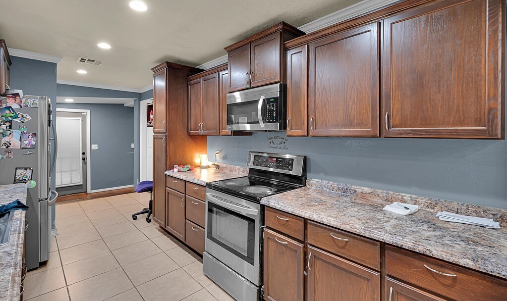 1410 W 3rd Street Clifton TX 76634