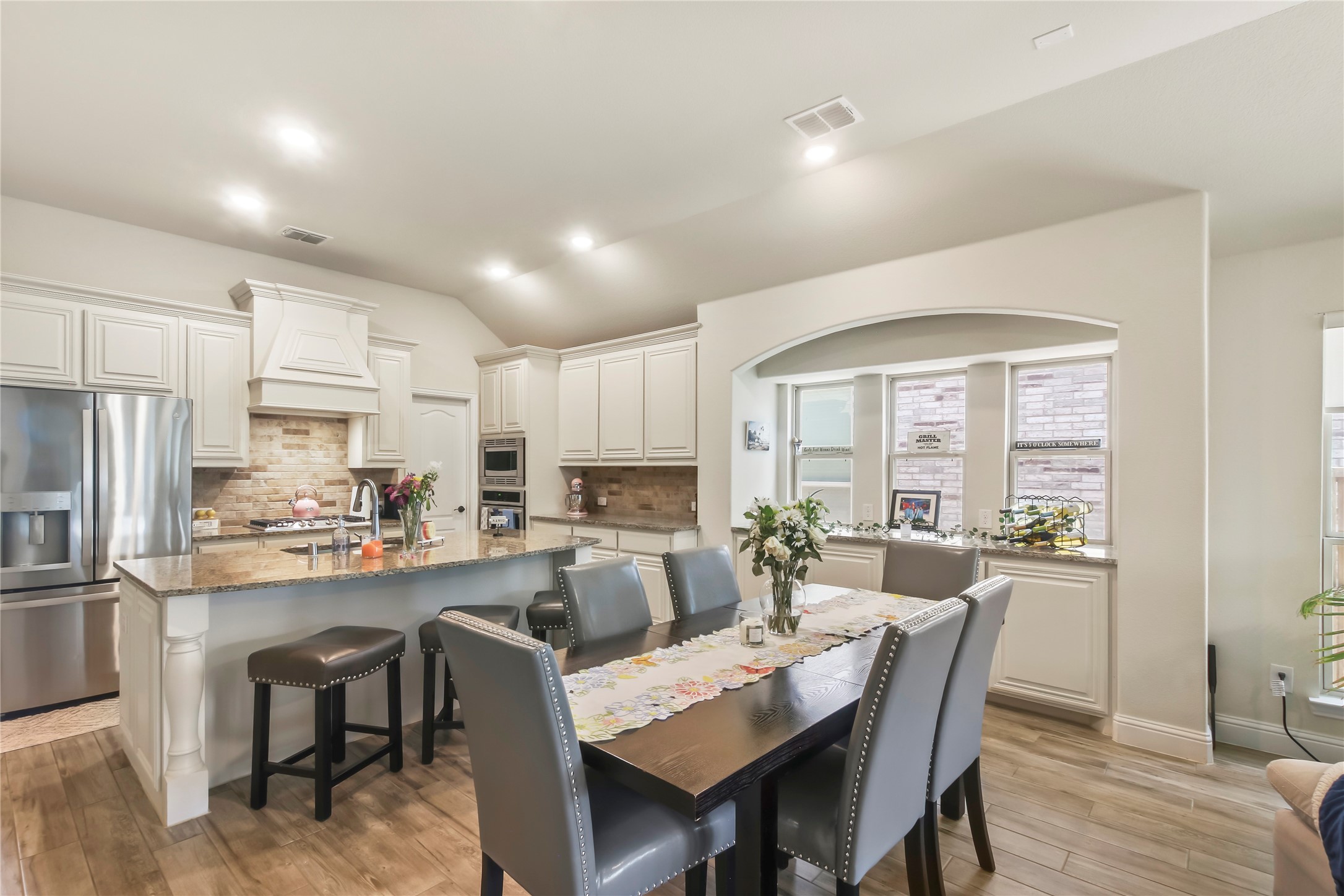 1316 Stoneleigh Place Aubrey TX 76227