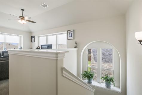 1316 Stoneleigh Place Aubrey TX 76227