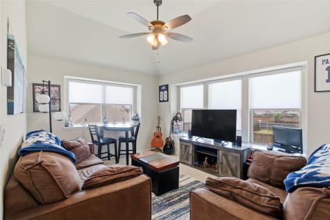 1316 Stoneleigh Place Aubrey TX 76227