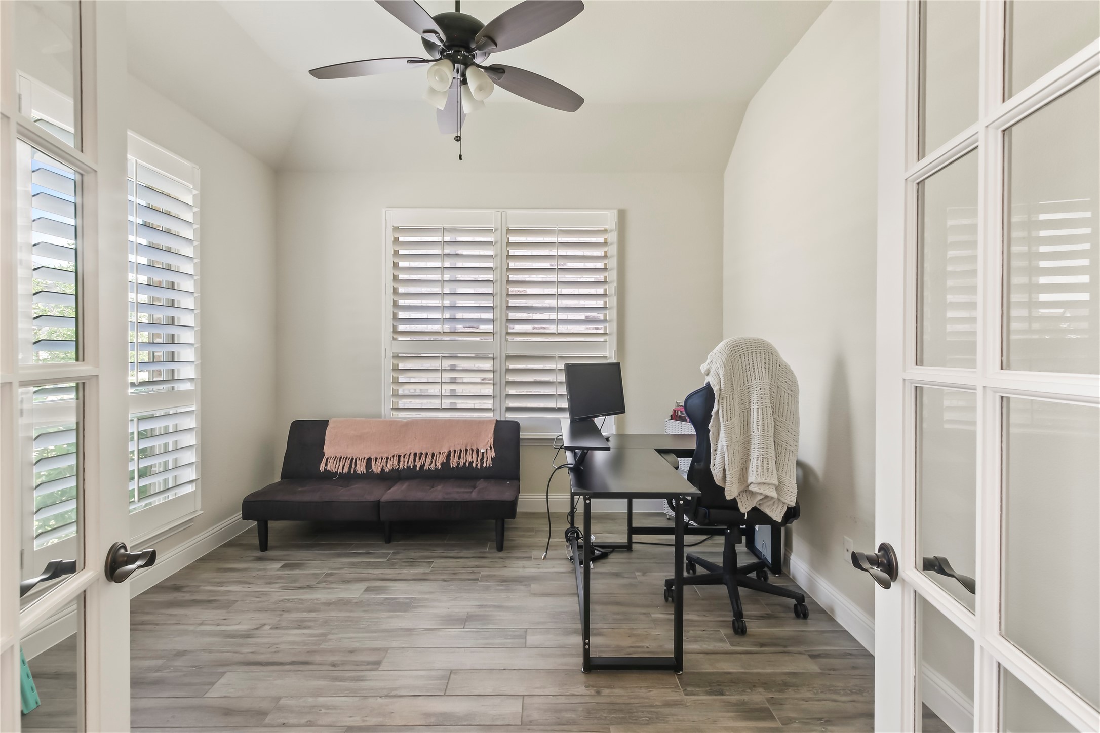 1316 Stoneleigh Place Aubrey TX 76227