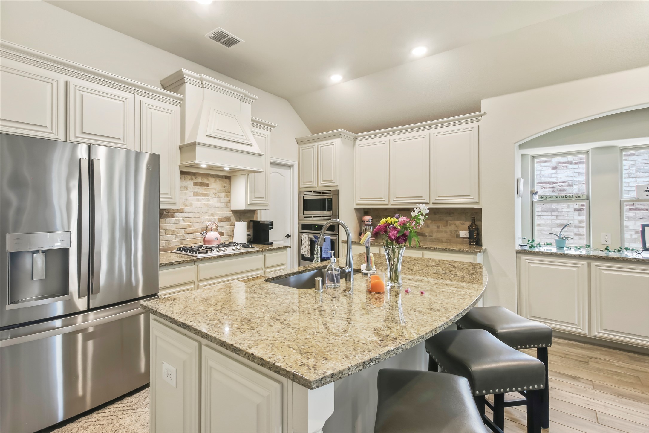 1316 Stoneleigh Place Aubrey TX 76227