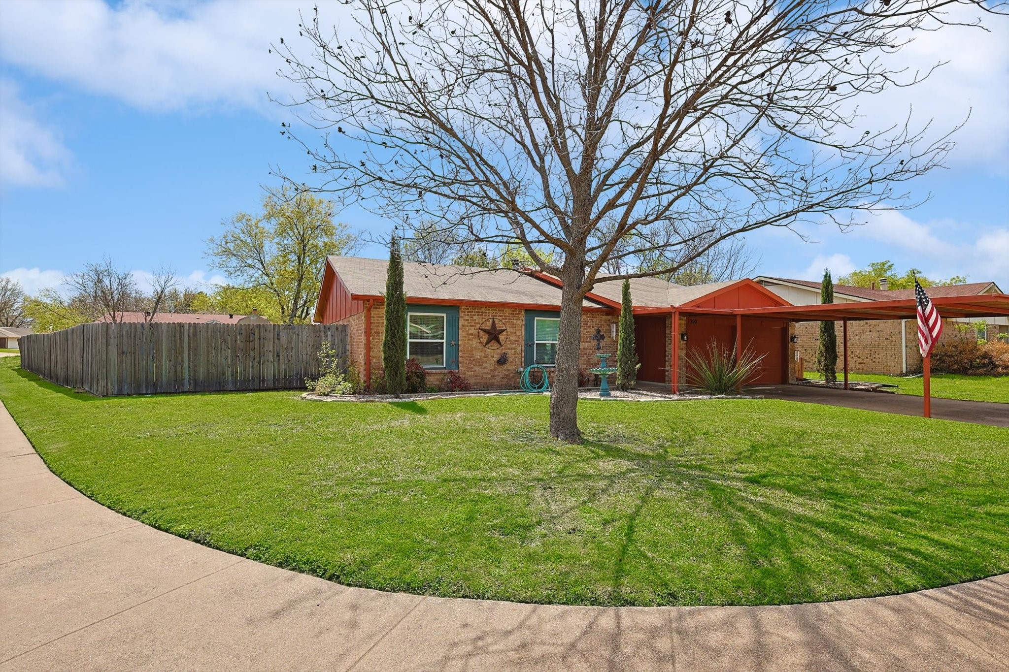 300 Blue Ridge Trail Saginaw TX 76179