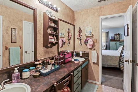 160 Vz County Road 4130 Canton TX 75103