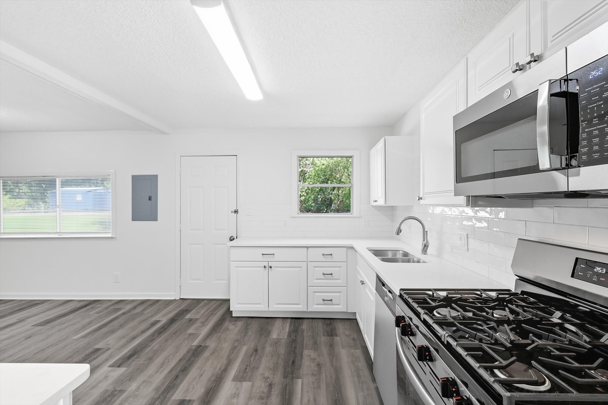 5025 Cedar Hill Road Fort Worth TX 76116