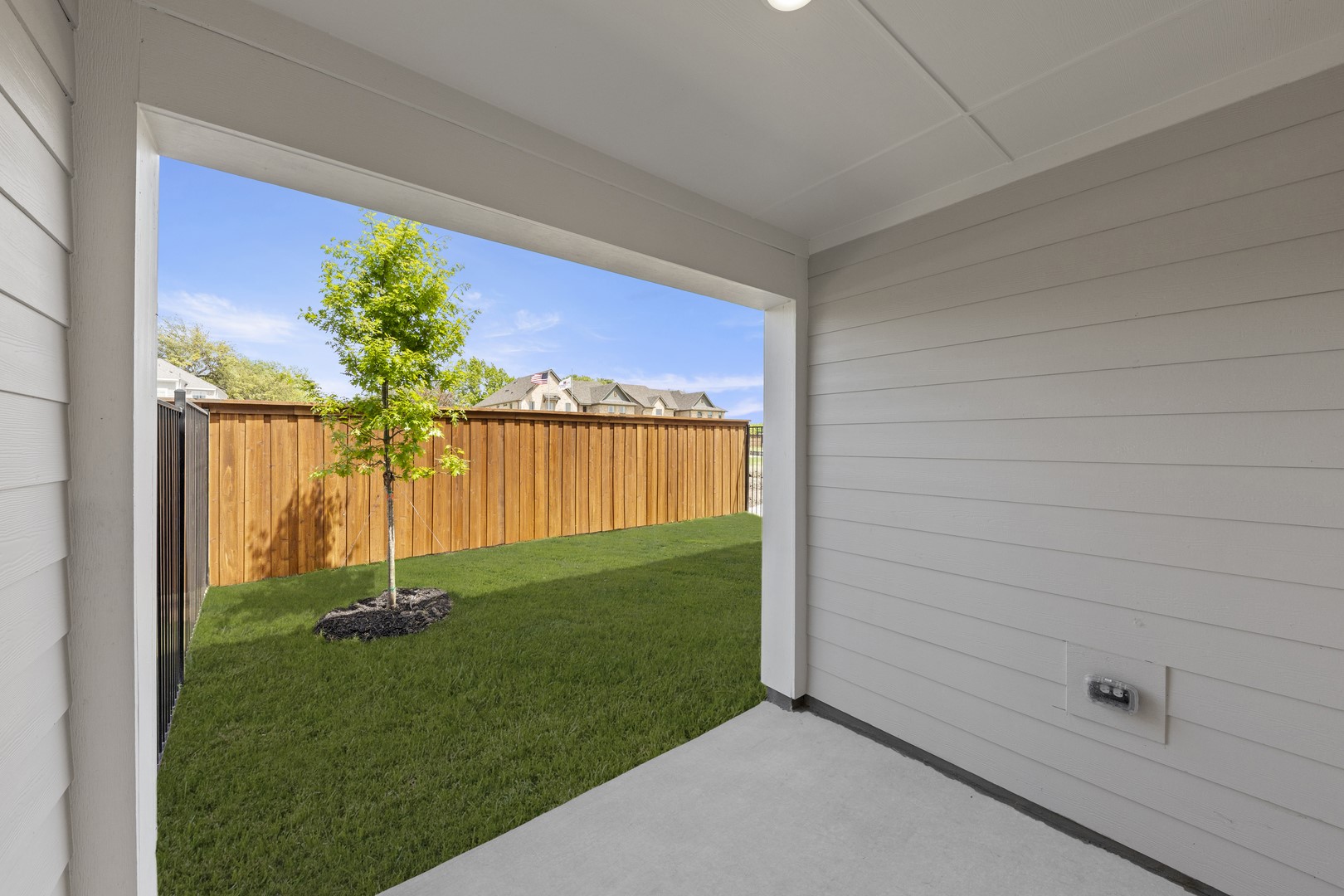 6915 Mission Tejas Drive Dallas TX 75228