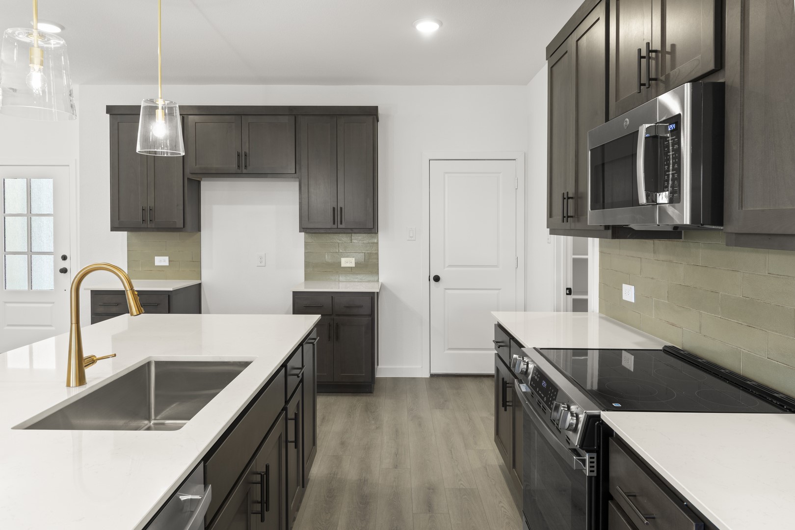 6915 Mission Tejas Drive Dallas TX 75228
