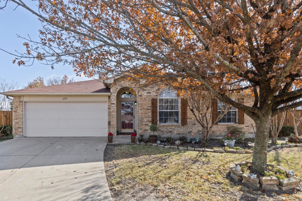 6707 Roy Bean Court Arlington TX 76002
