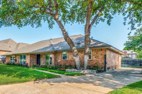 1715 Prestonwood Drive Arlington TX 76012
