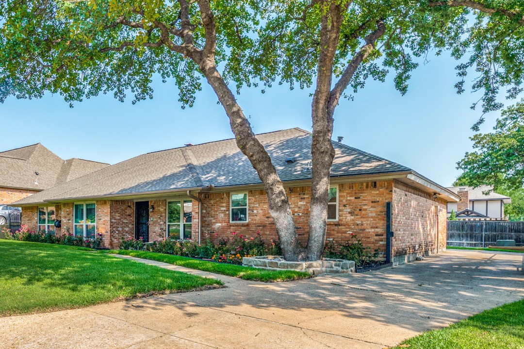 1715 Prestonwood Drive Arlington TX 76012