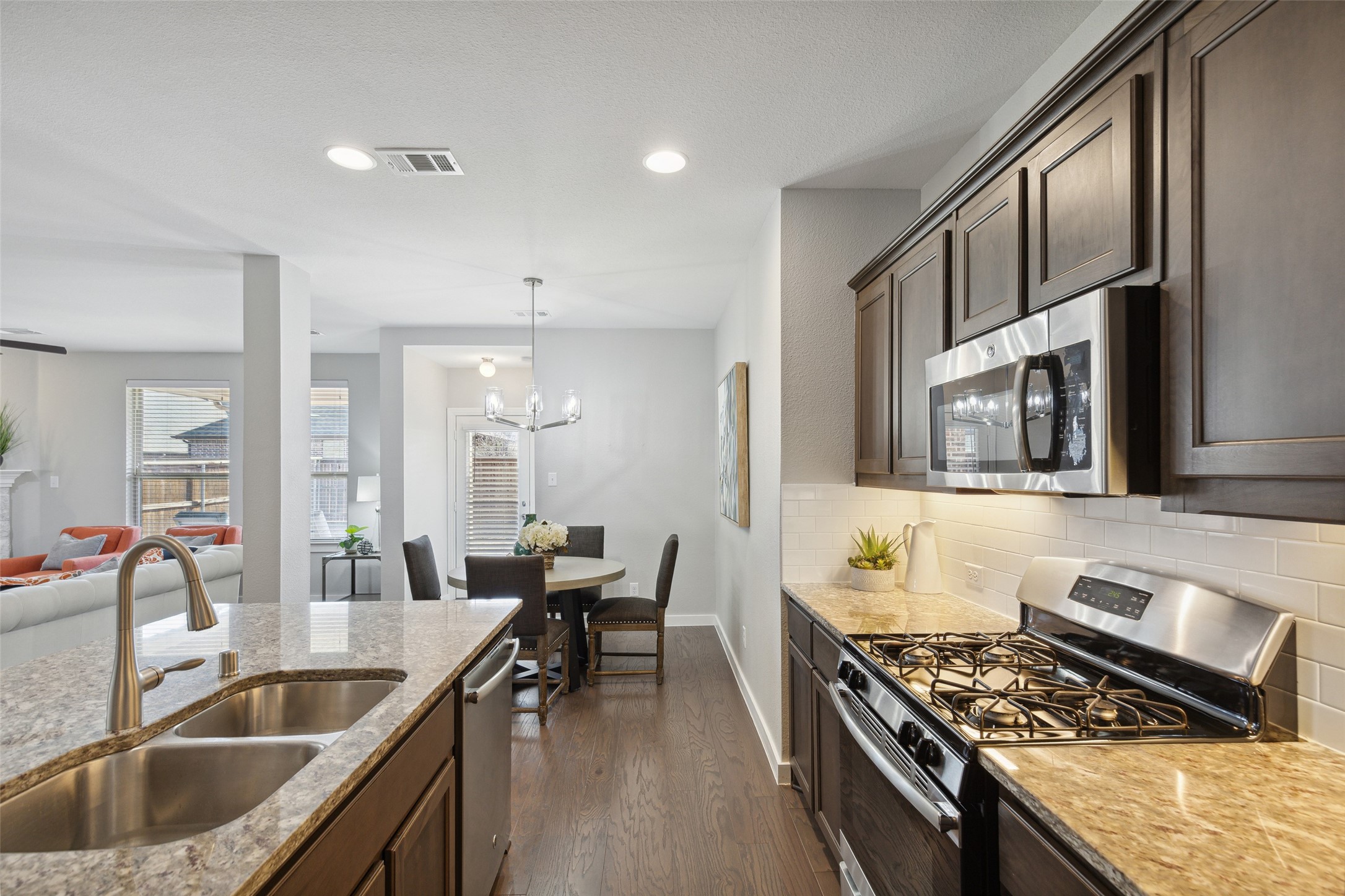612 Overton Avenue Celina TX 75009