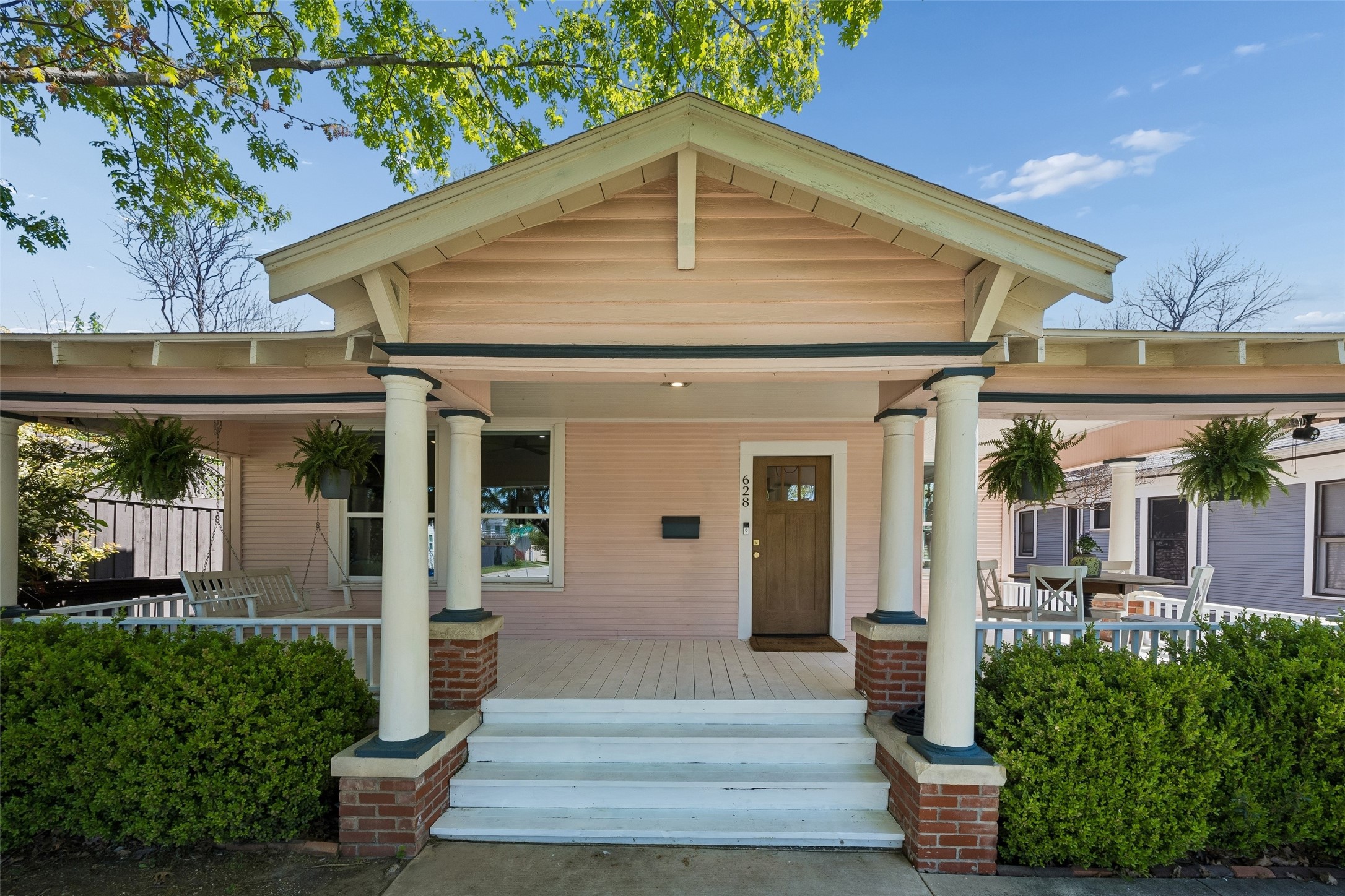 628 Woodlawn Avenue Dallas TX 75208