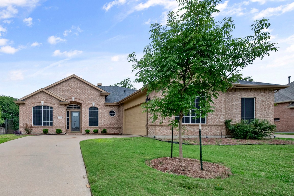 1013 Wilderness Trail Crowley TX 76036