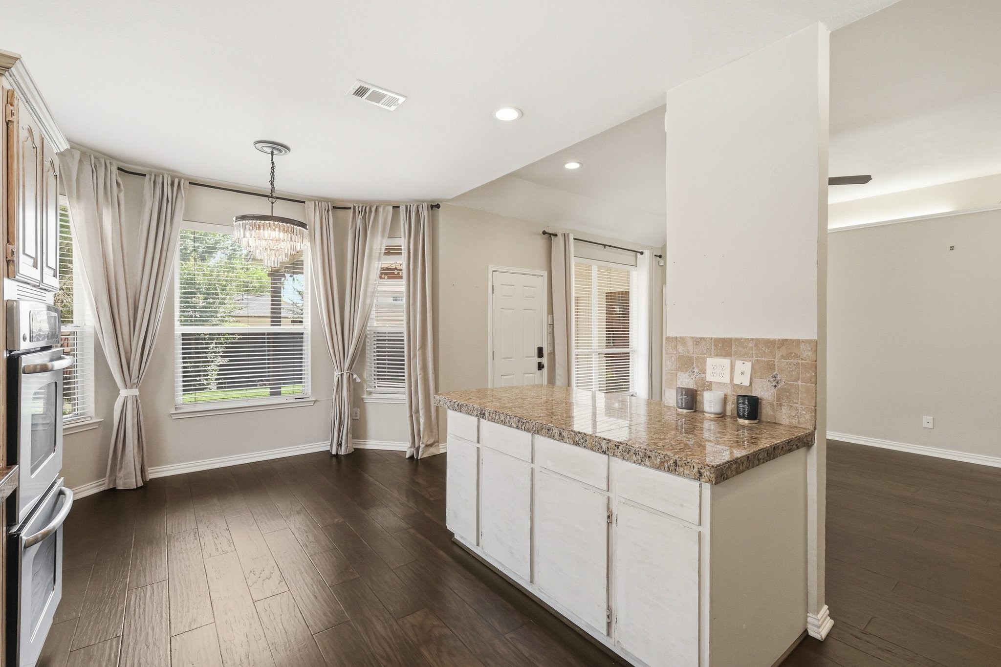 2112 Greenview Drive Carrollton TX 75010