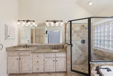 2112 Greenview Drive Carrollton TX 75010