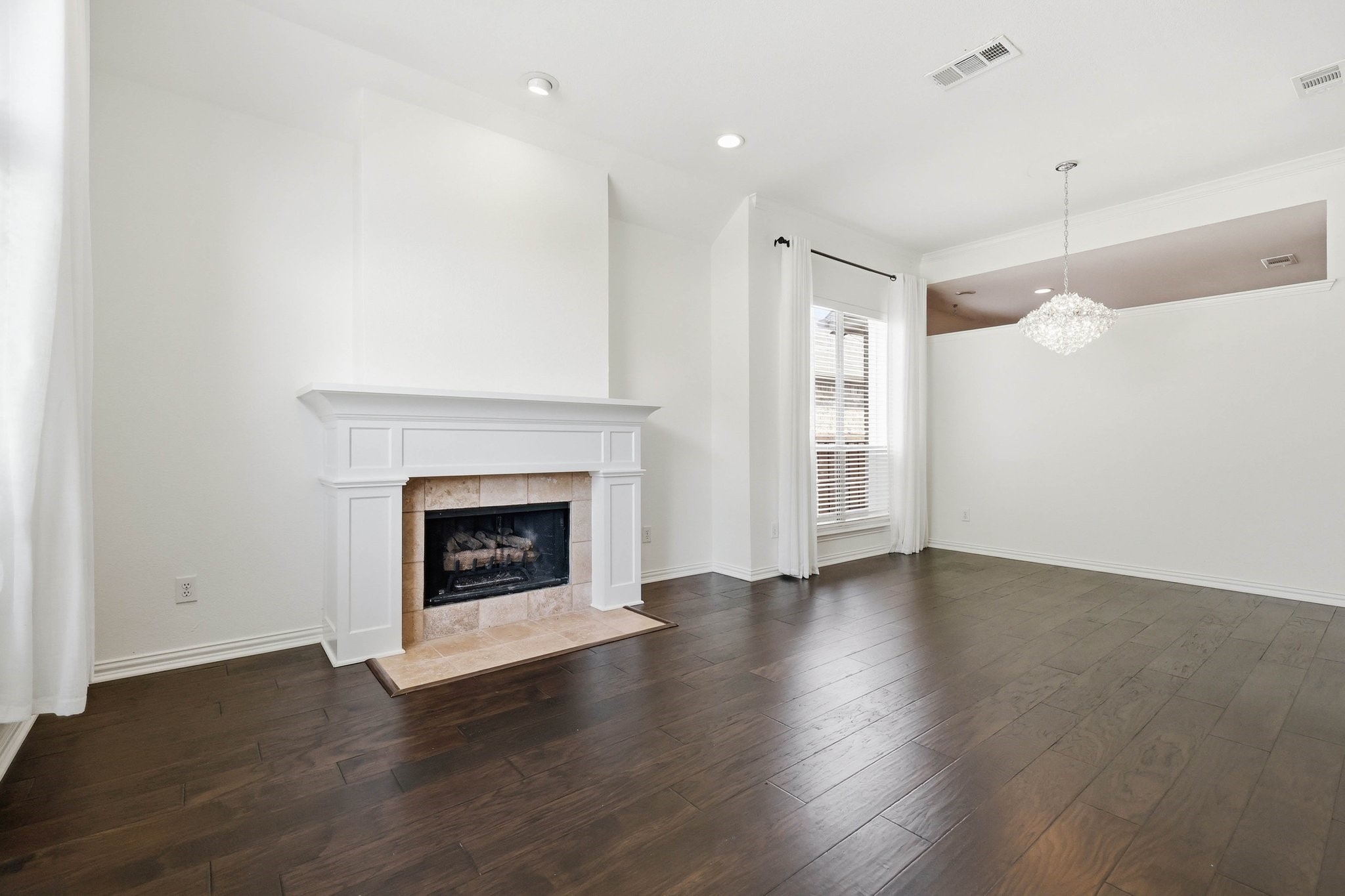 2112 Greenview Drive Carrollton TX 75010