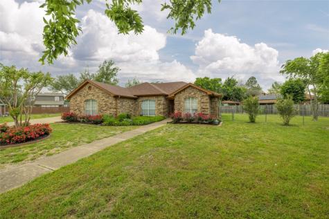 1305 Estates Boulevard Alvarado TX 76009