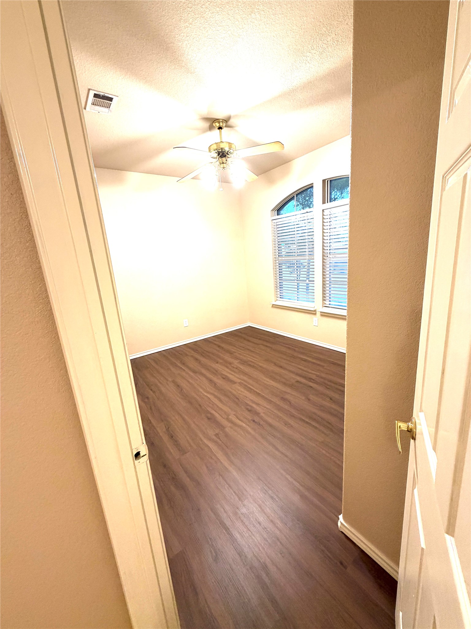 8704 Corral Circle Fort Worth TX 76244