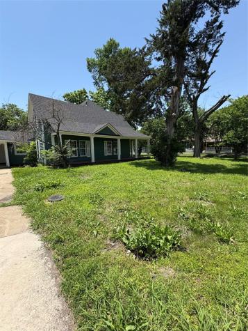 401 S Bois D Arc Street Forney TX 75126