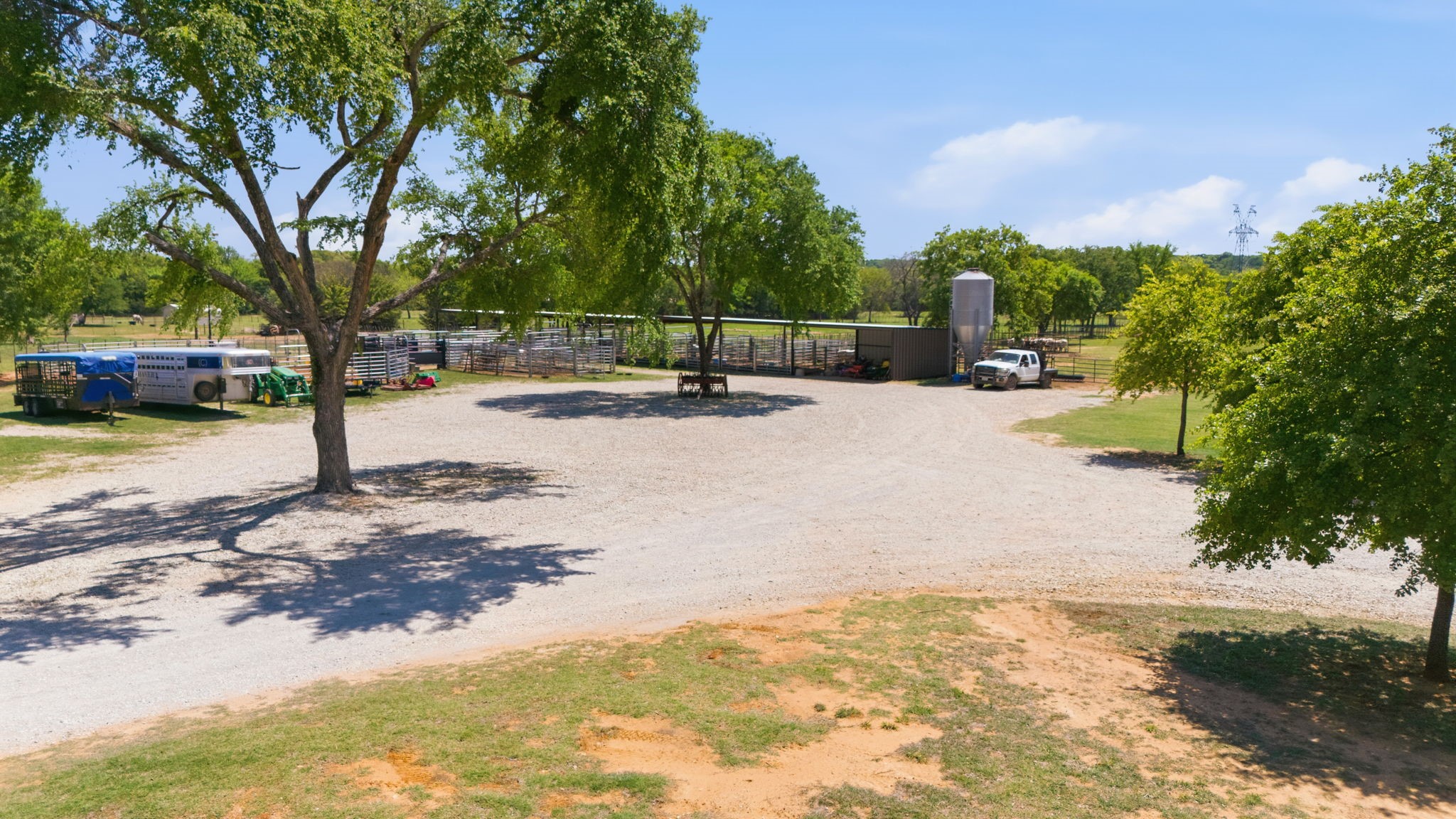 10642 Fm 902 Collinsville TX 76233