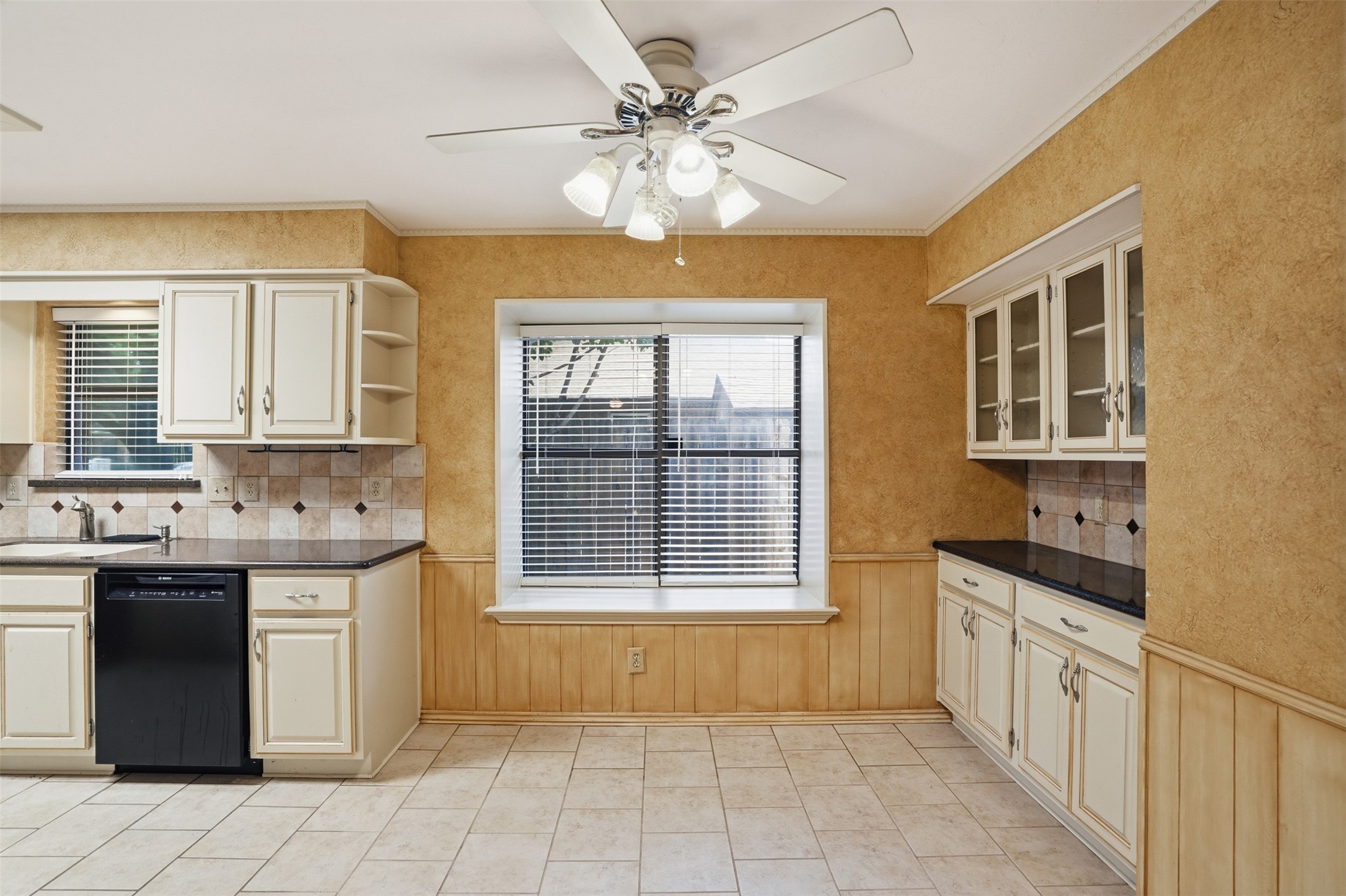 834 Meadowglen Circle Coppell TX 75019