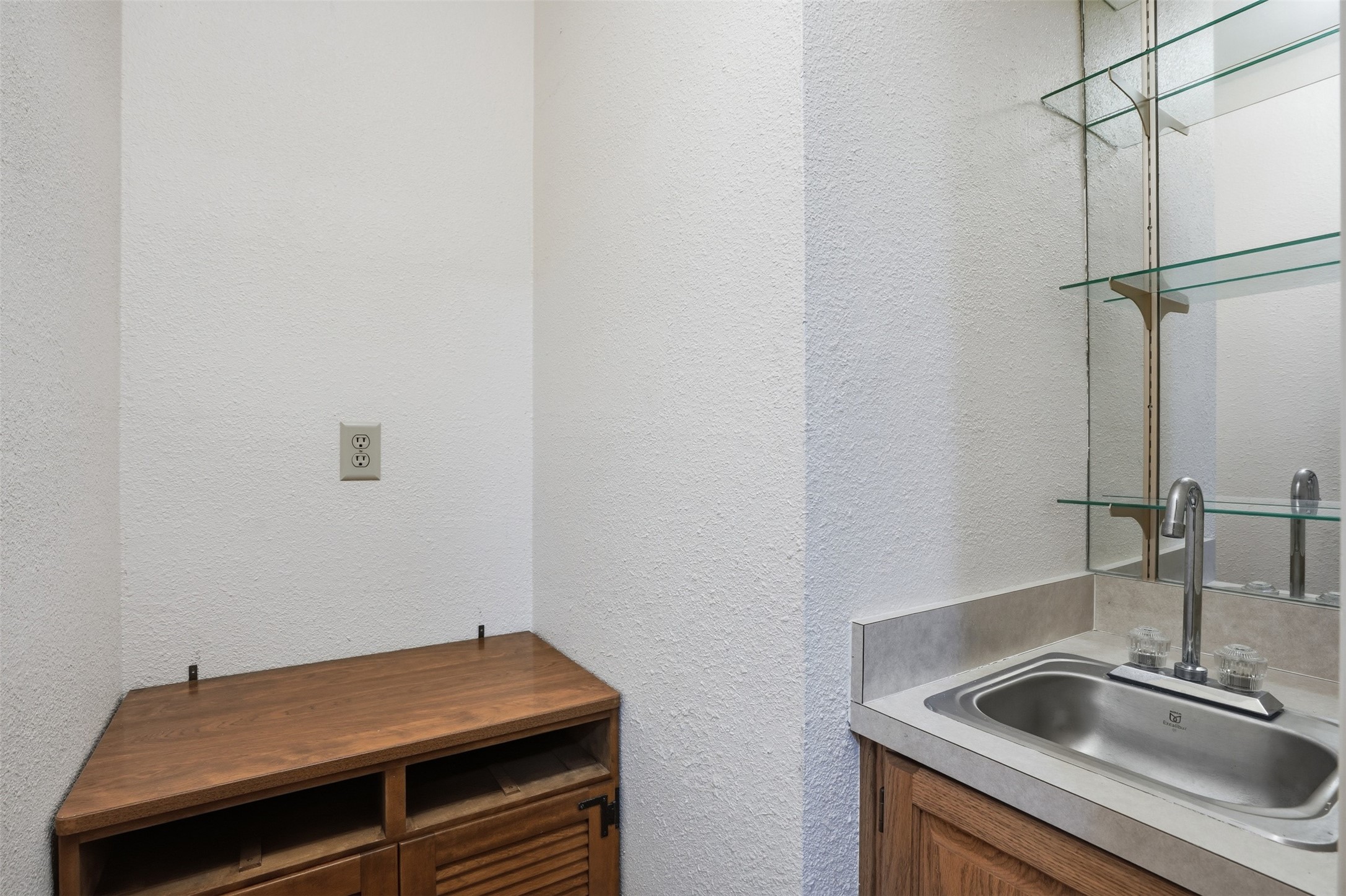 834 Meadowglen Circle Coppell TX 75019