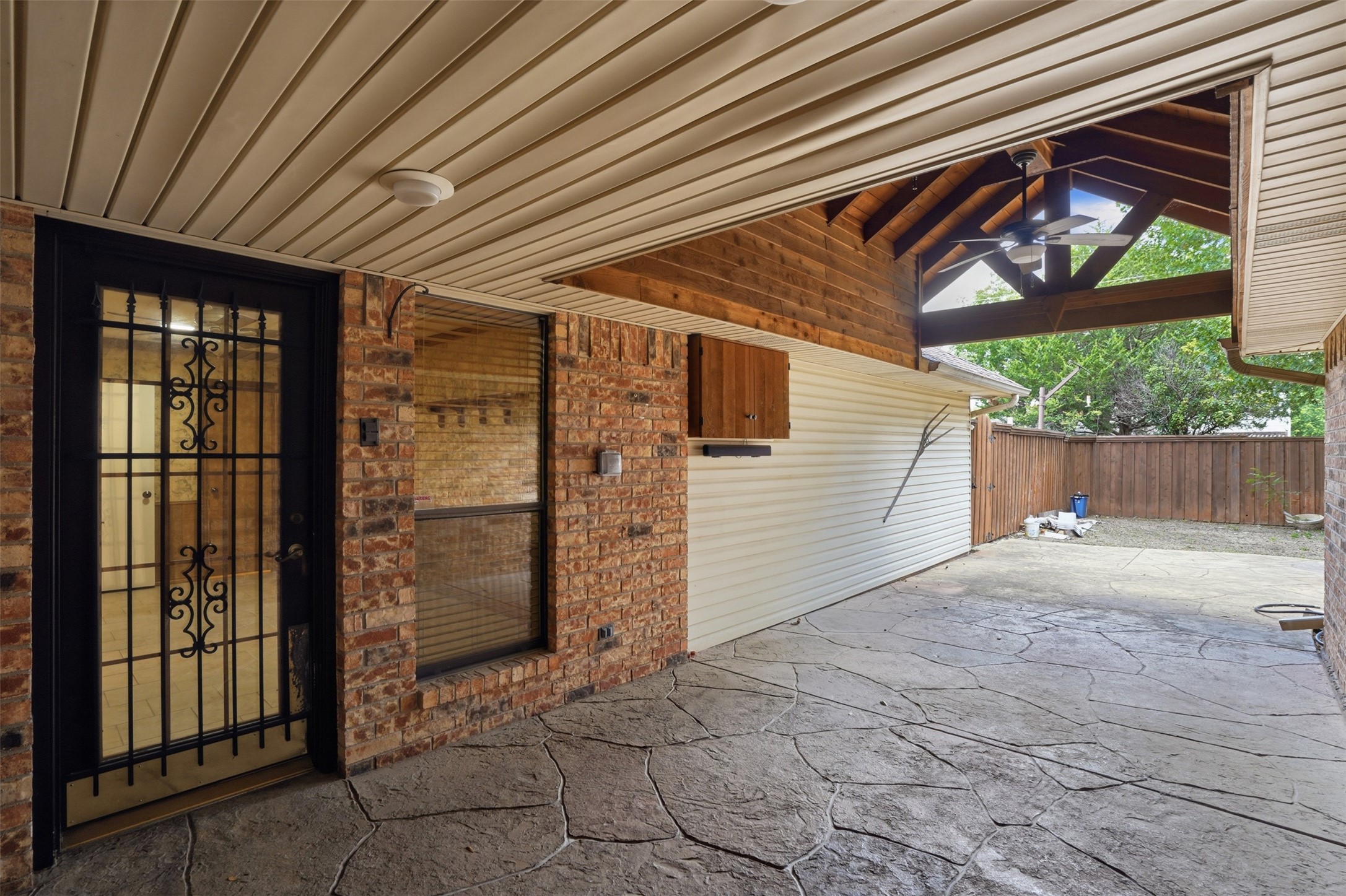 834 Meadowglen Circle Coppell TX 75019