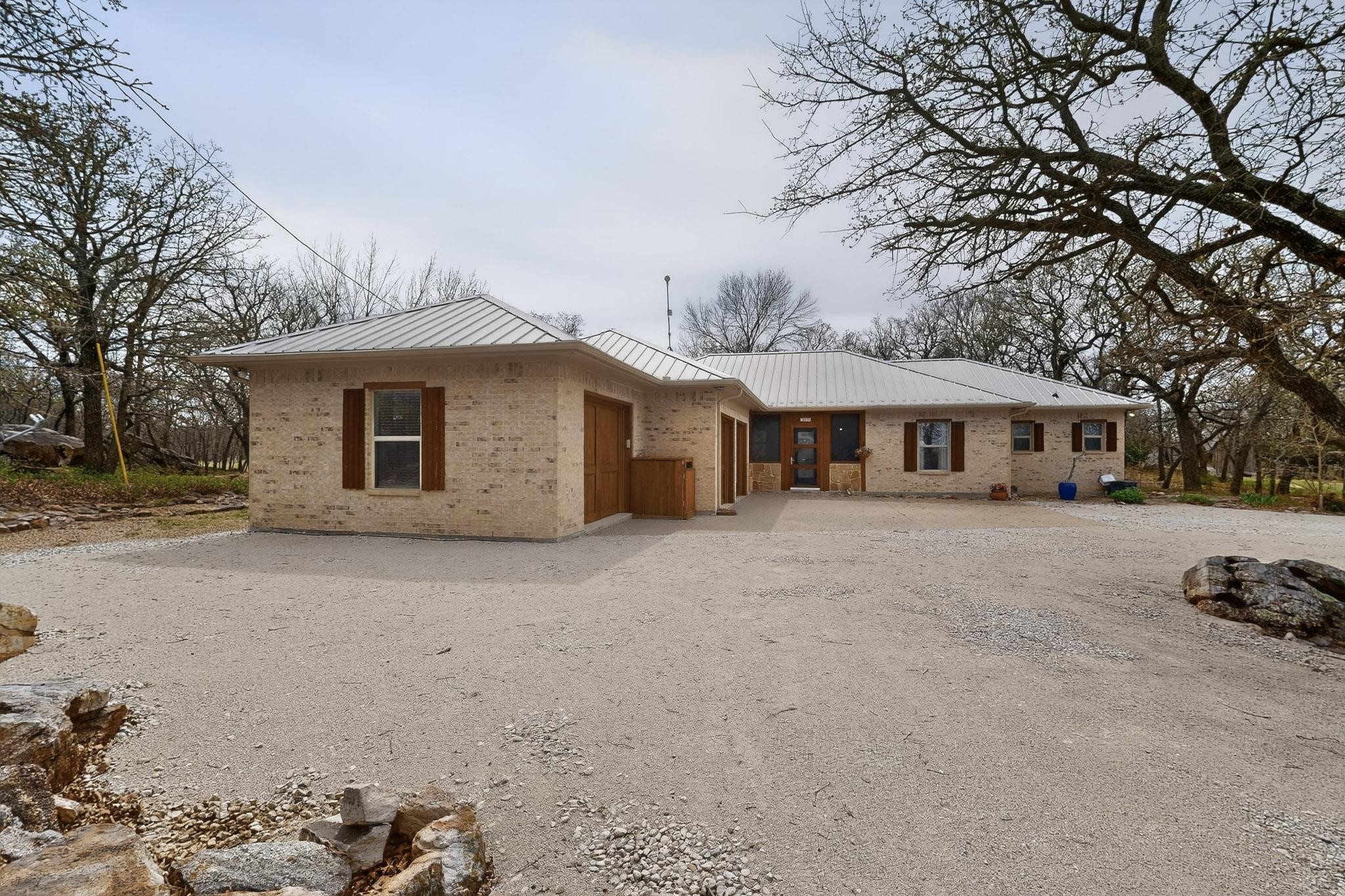 185 Silver Lakes Drive Sunset TX 76270