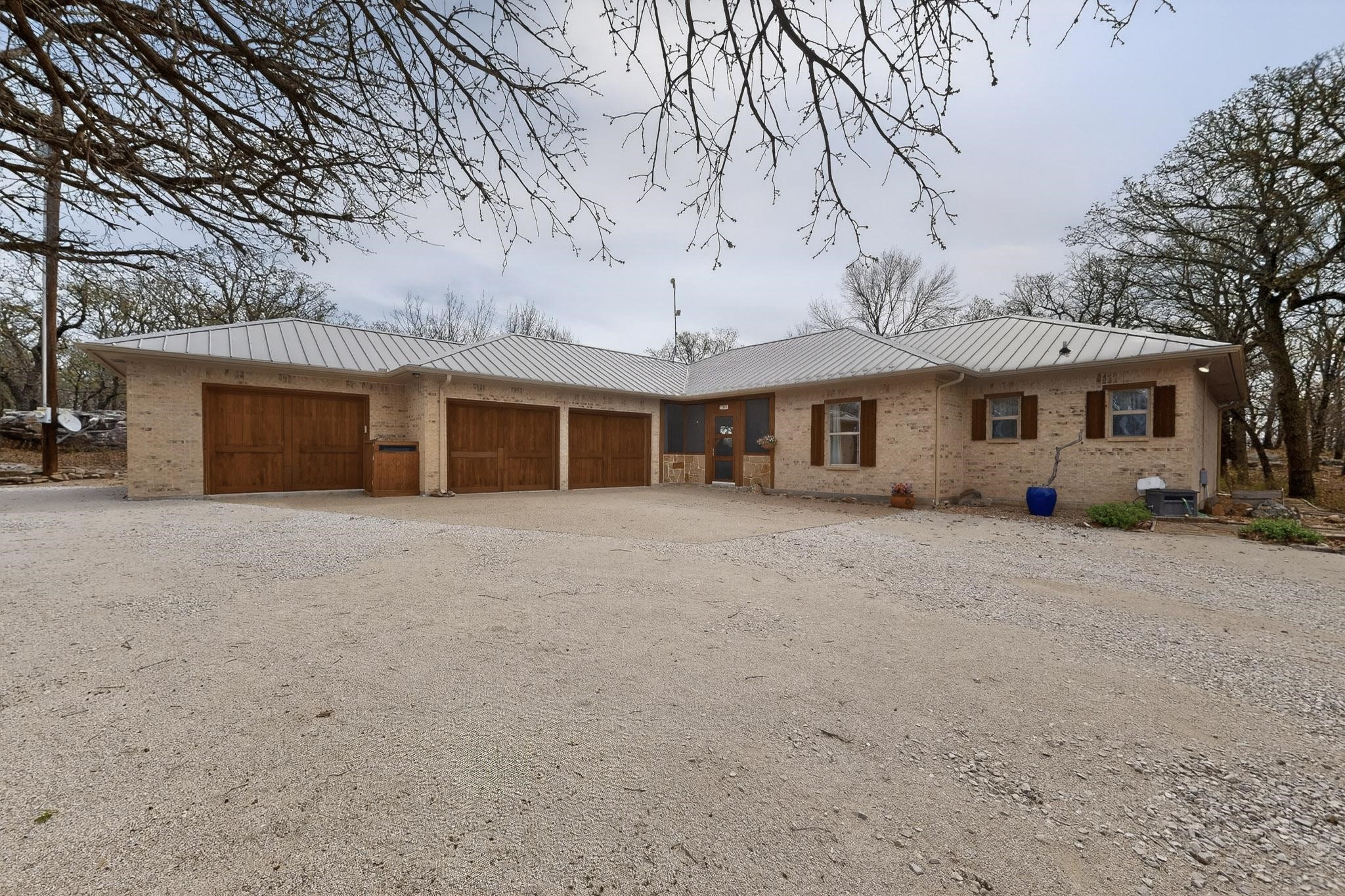 185 Silver Lakes Drive Sunset TX 76270