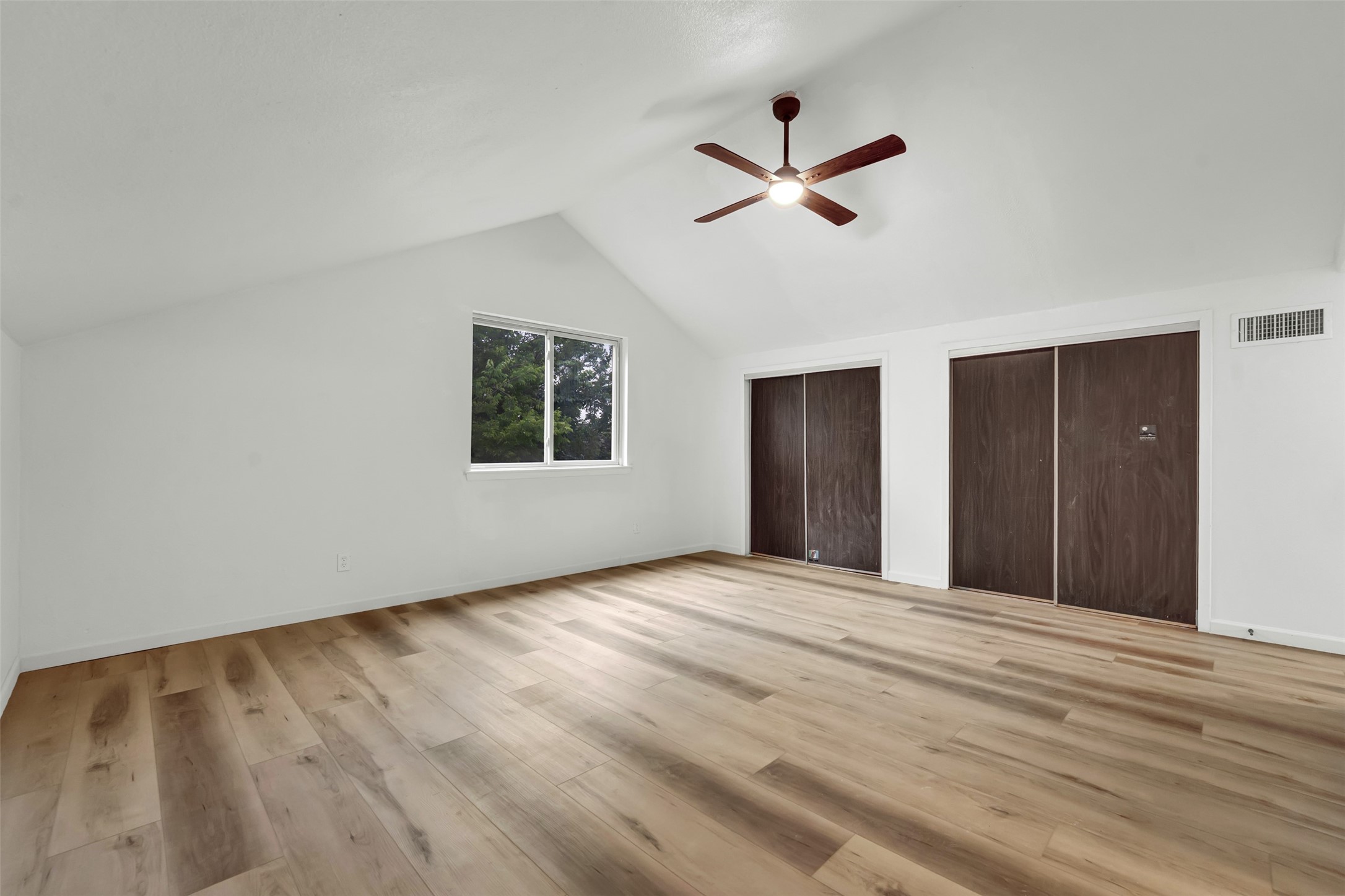 2114 Via Vista Carrollton TX 75006