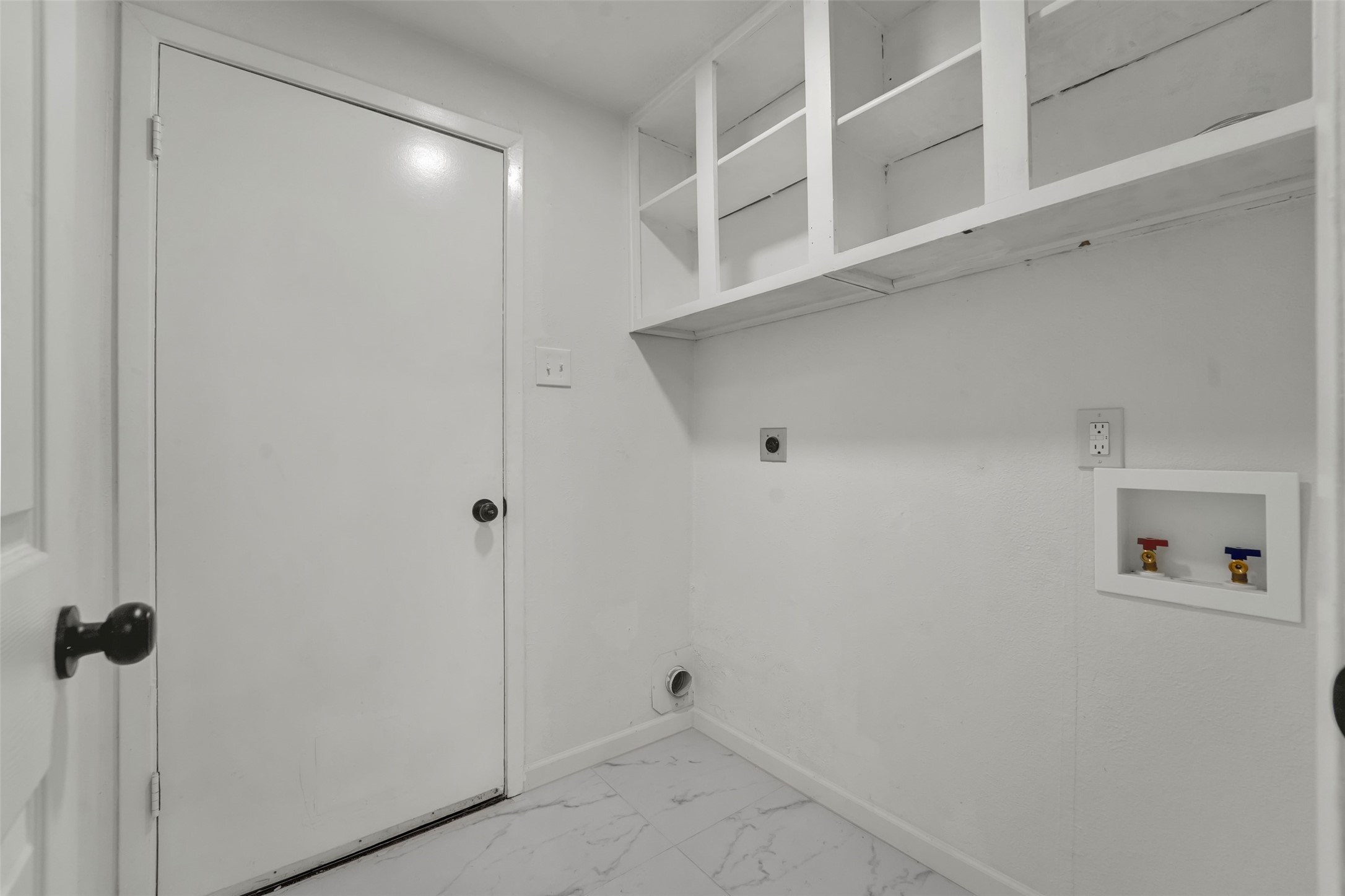 2114 Via Vista Carrollton TX 75006