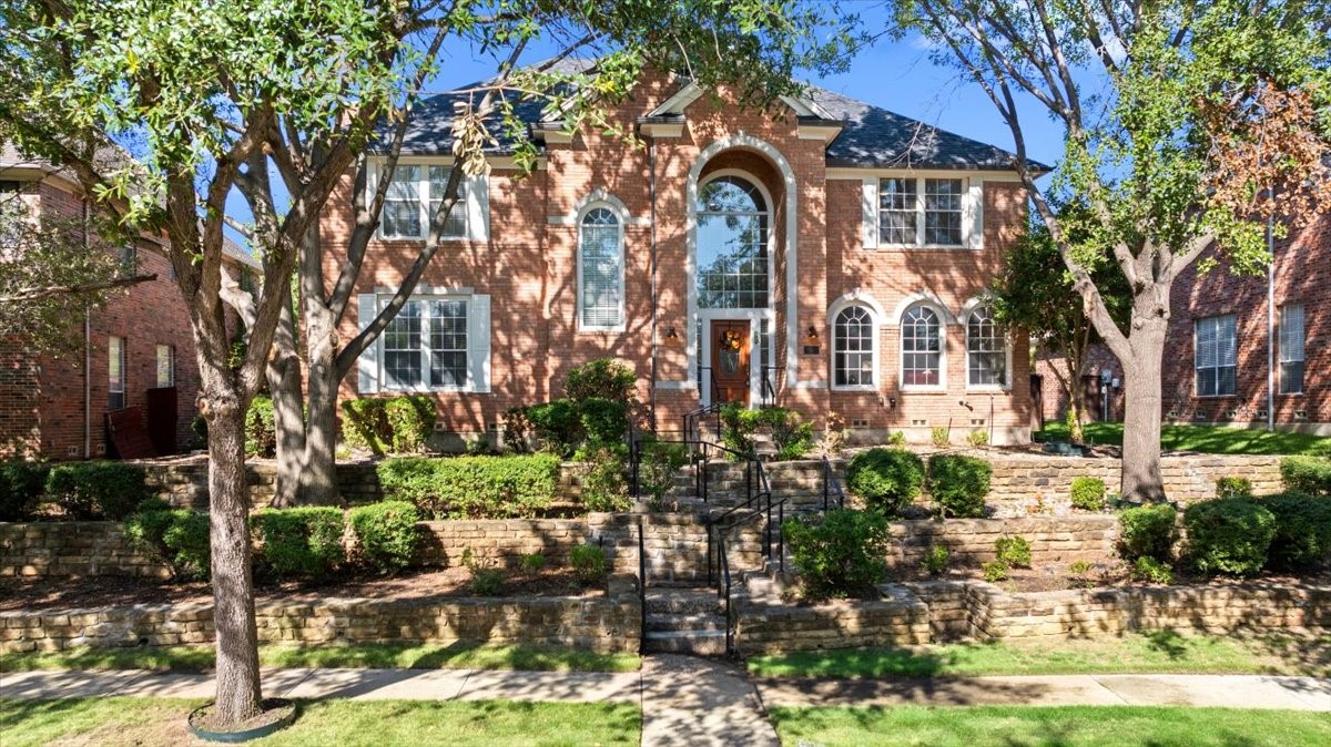 7423 Bradford Pear Drive Irving TX 75063