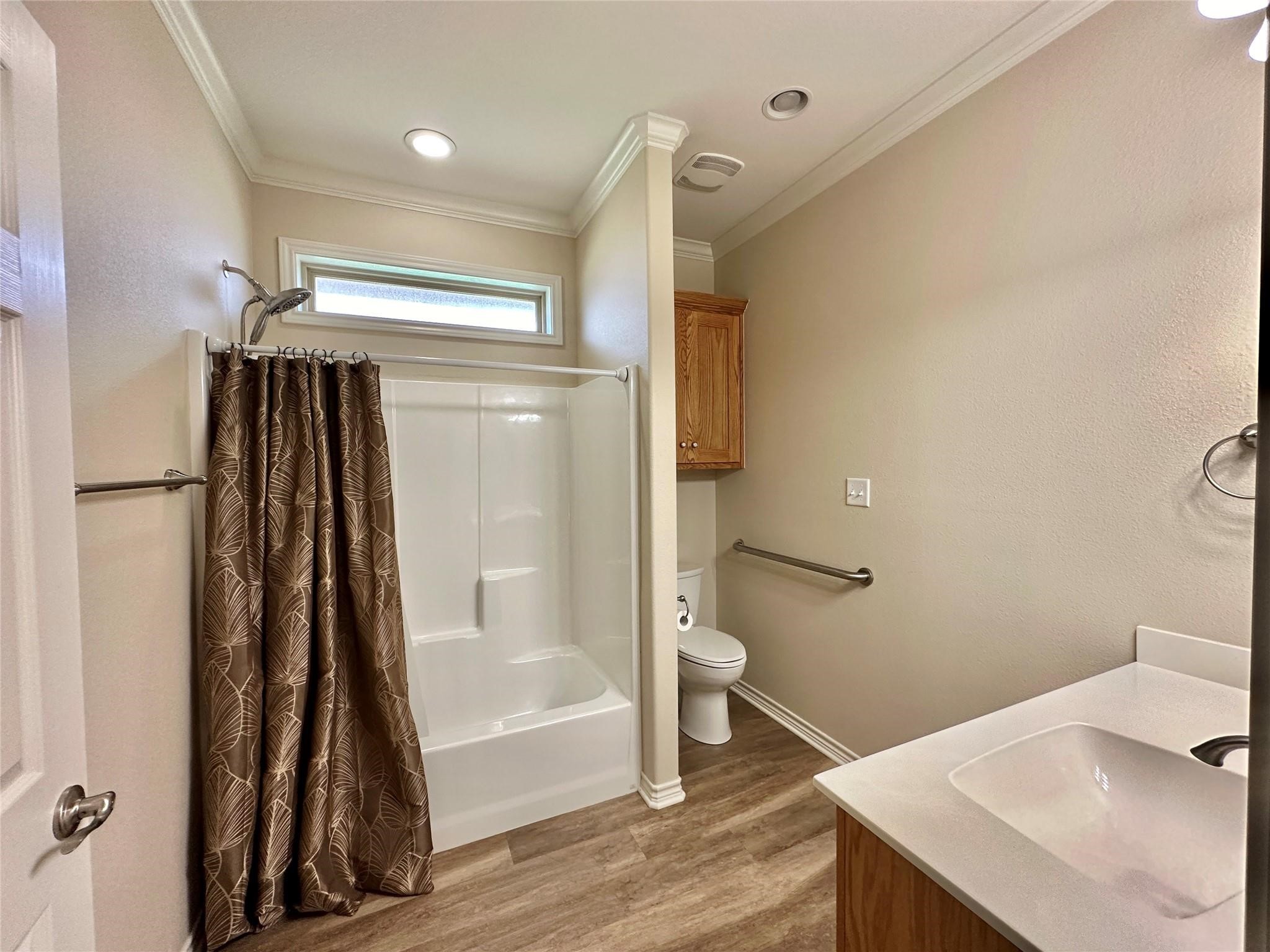 318 E 4th Street Lindsay TX 76250