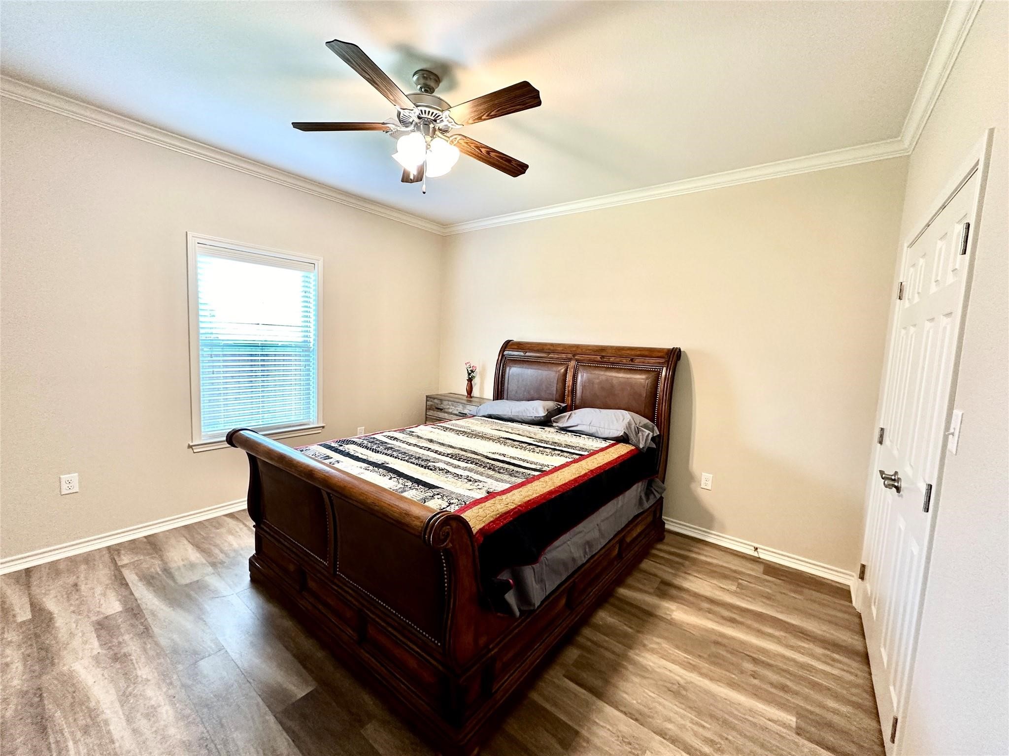 318 E 4th Street Lindsay TX 76250