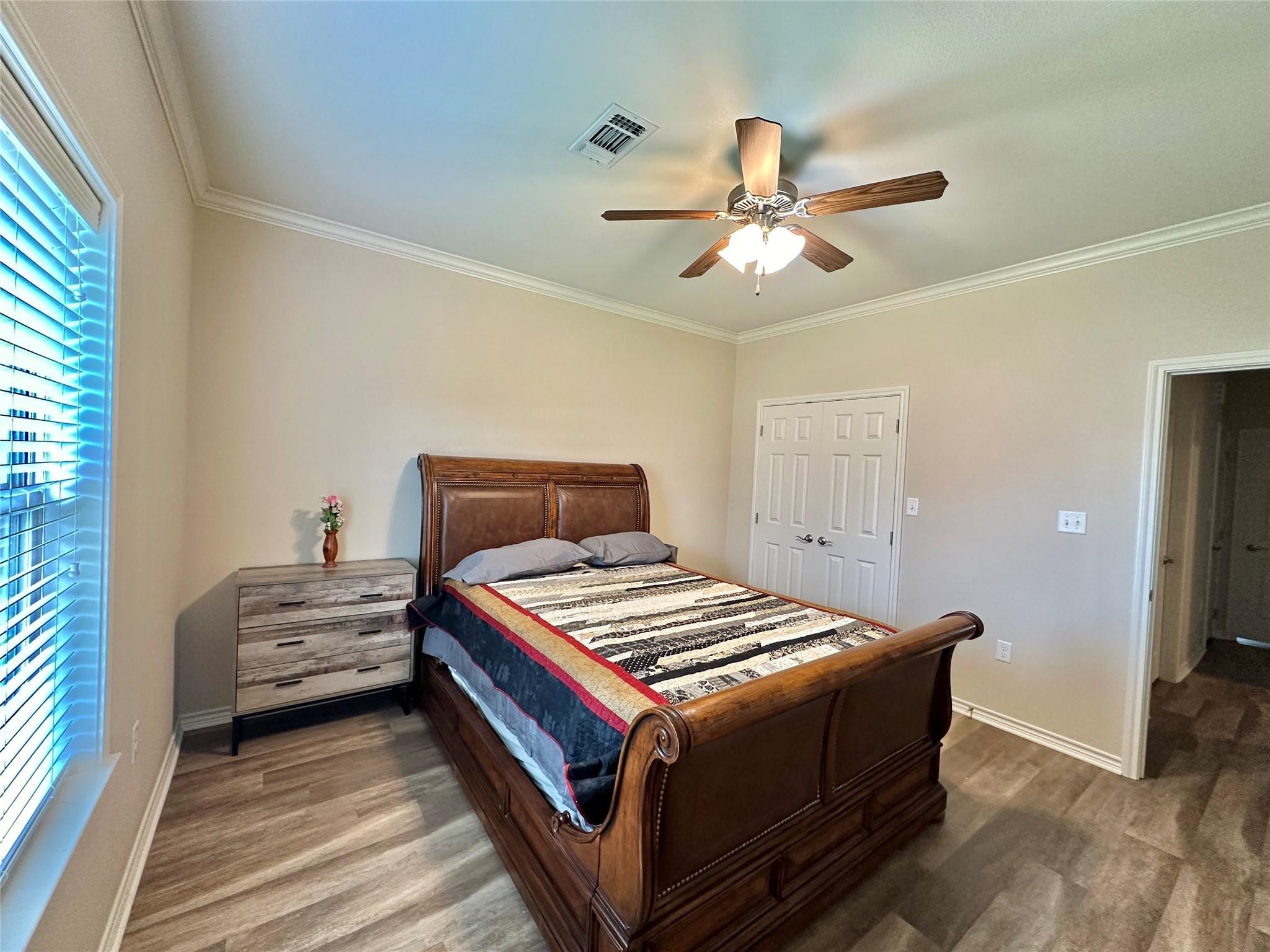 318 E 4th Street Lindsay TX 76250