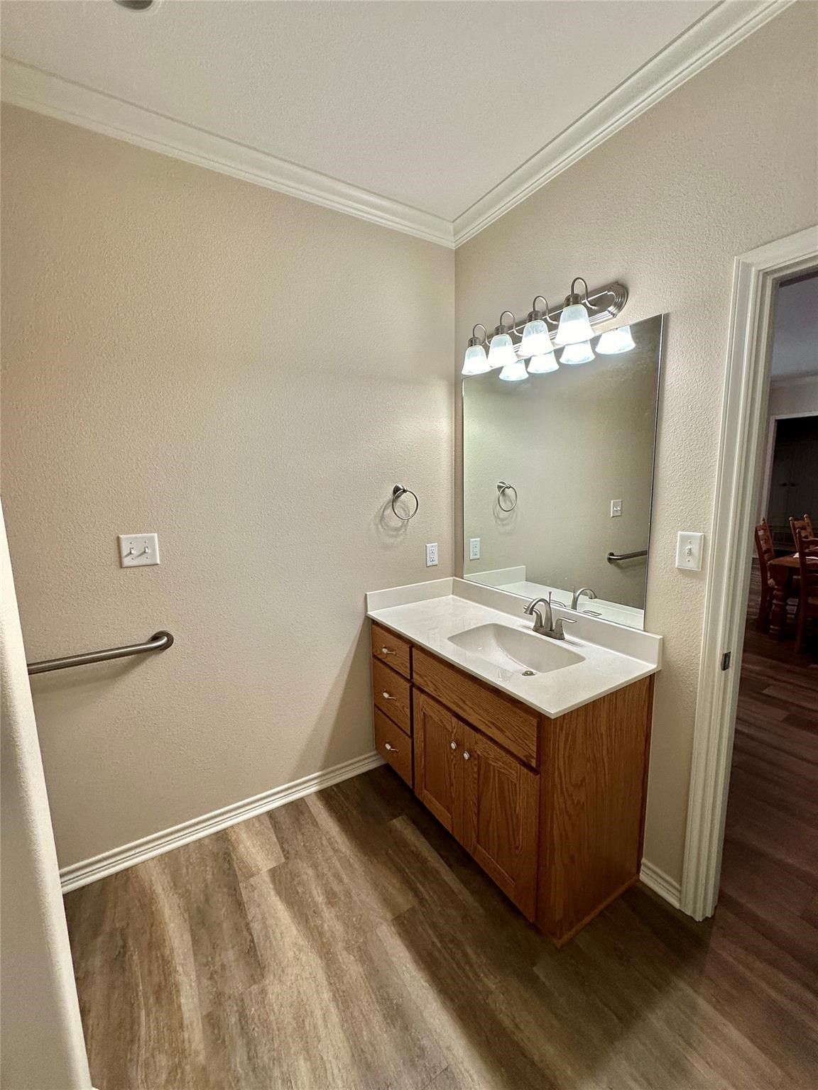 318 E 4th Street Lindsay TX 76250