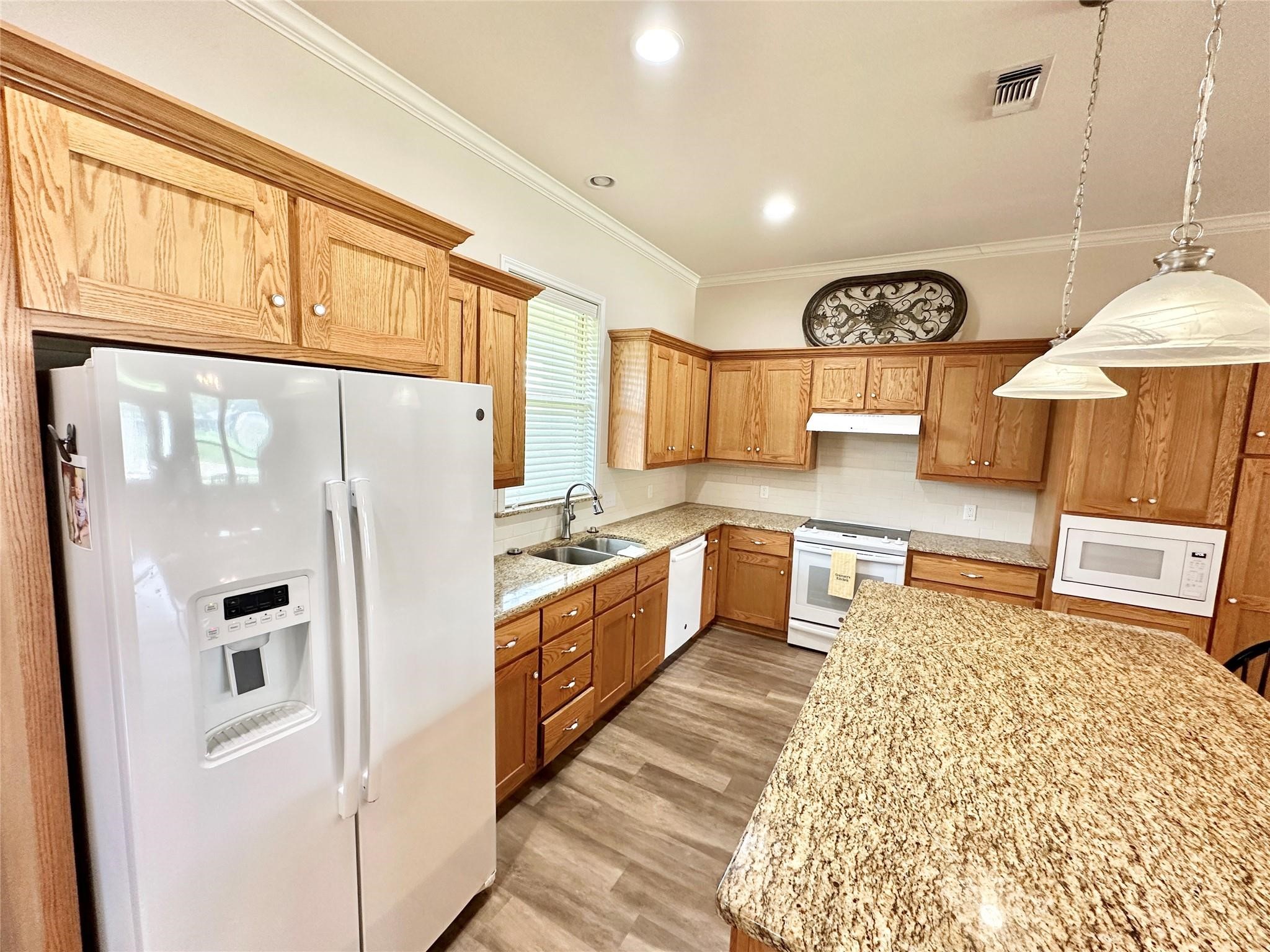 318 E 4th Street Lindsay TX 76250