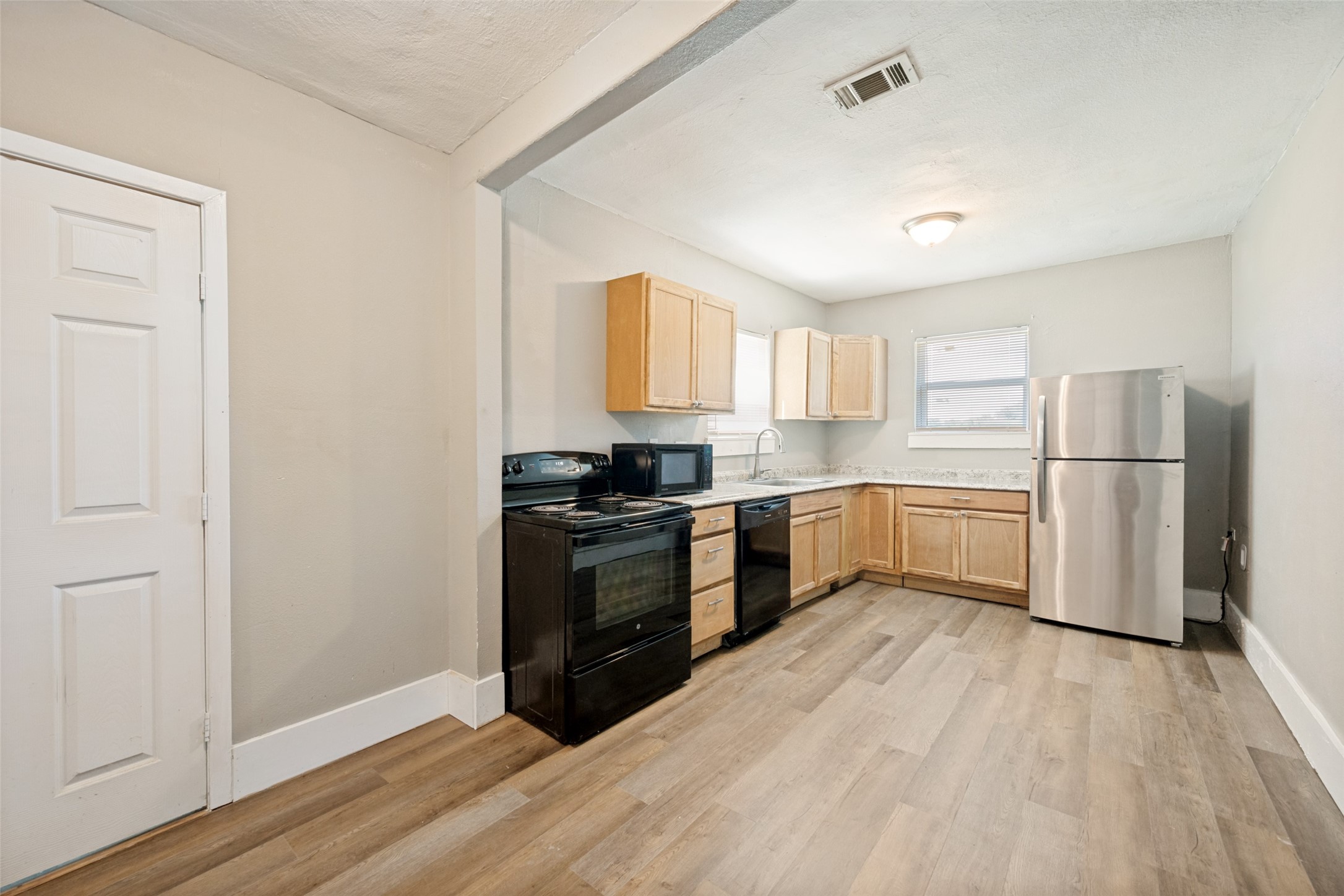 1201 E 3rd Avenue Corsicana TX 75110