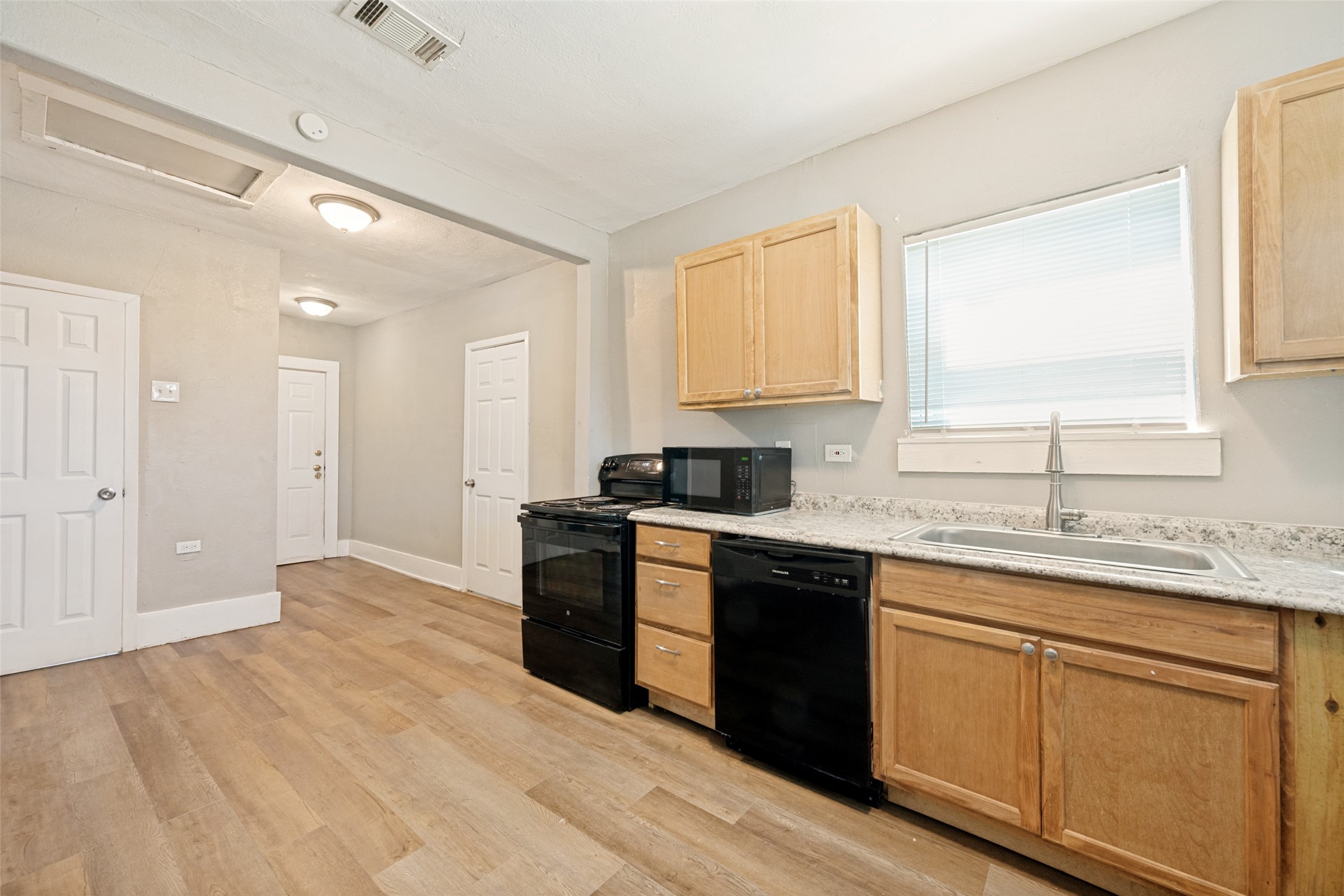 1201 E 3rd Avenue Corsicana TX 75110