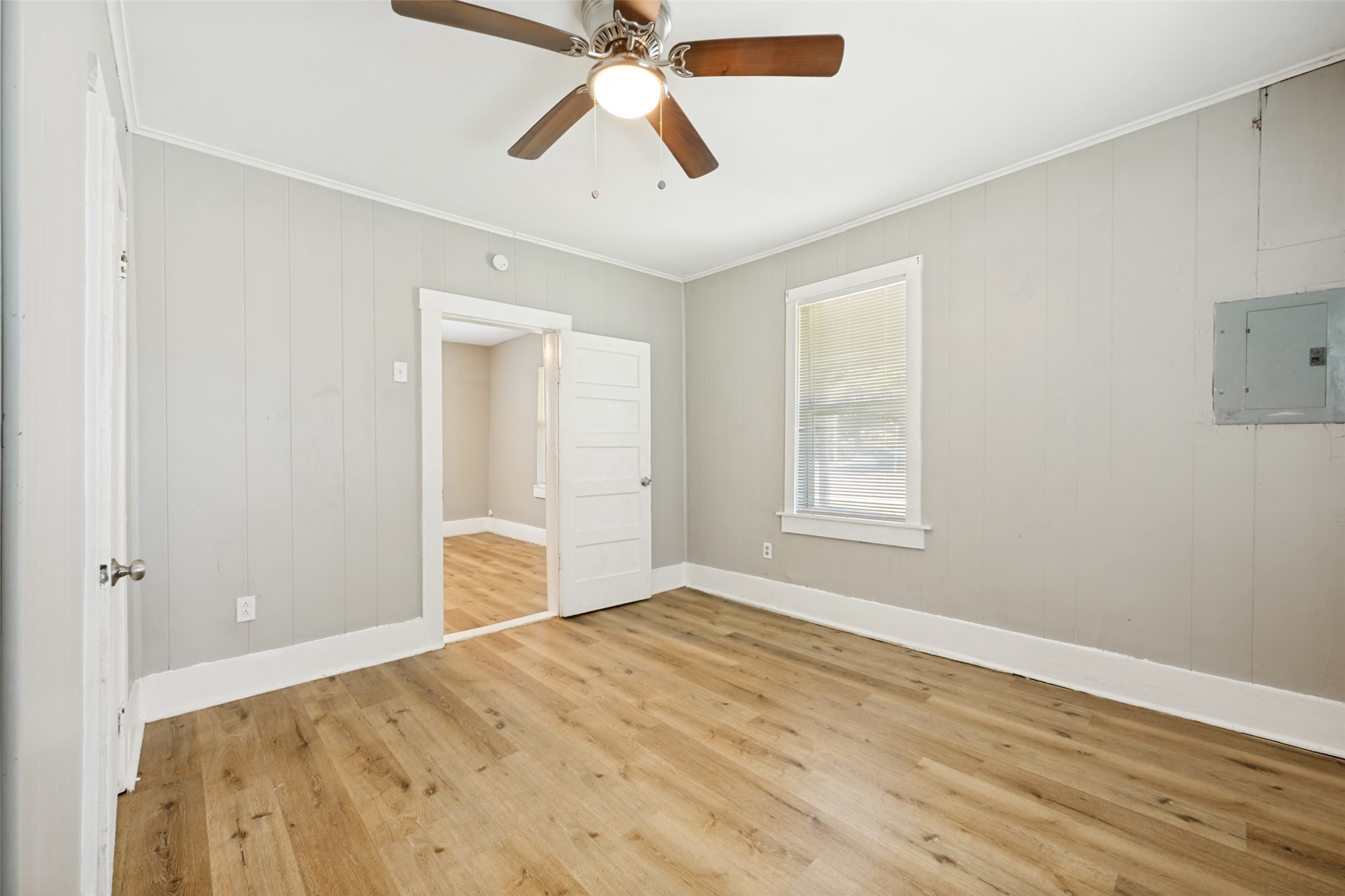 1201 E 3rd Avenue Corsicana TX 75110