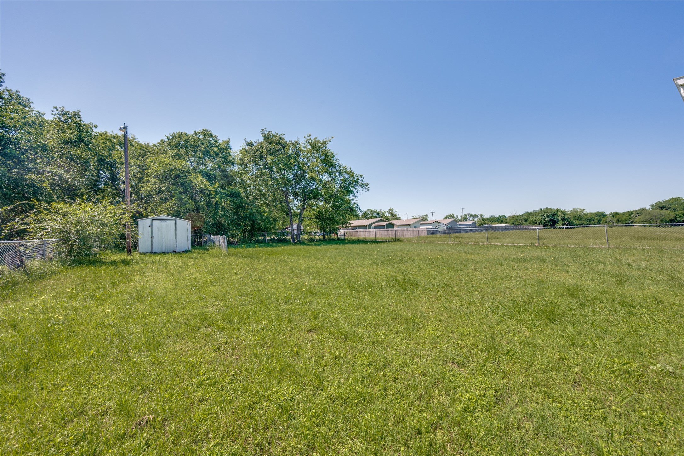 1201 E 3rd Avenue Corsicana TX 75110