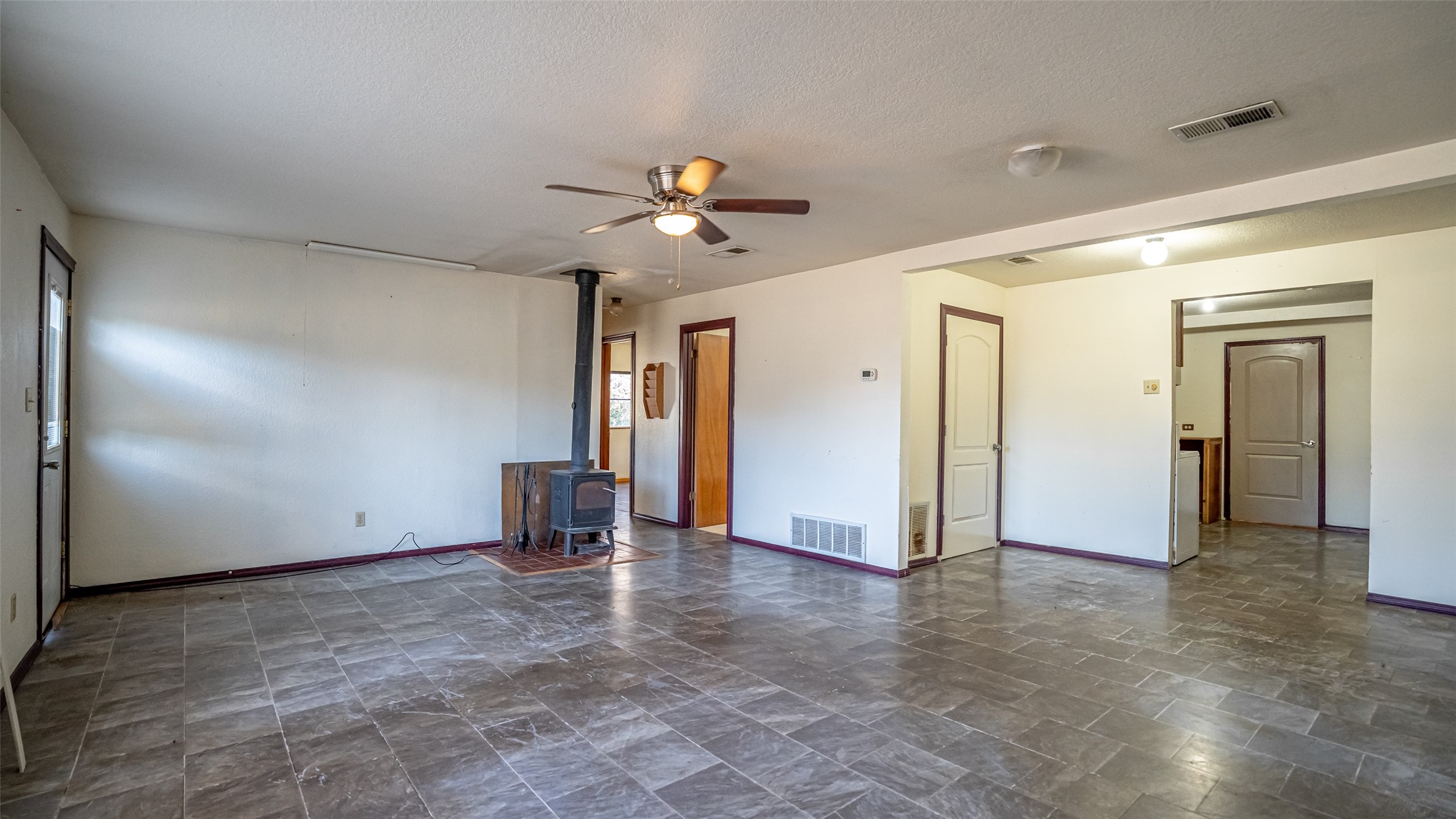 1005 Hickey Court Granbury TX 76049