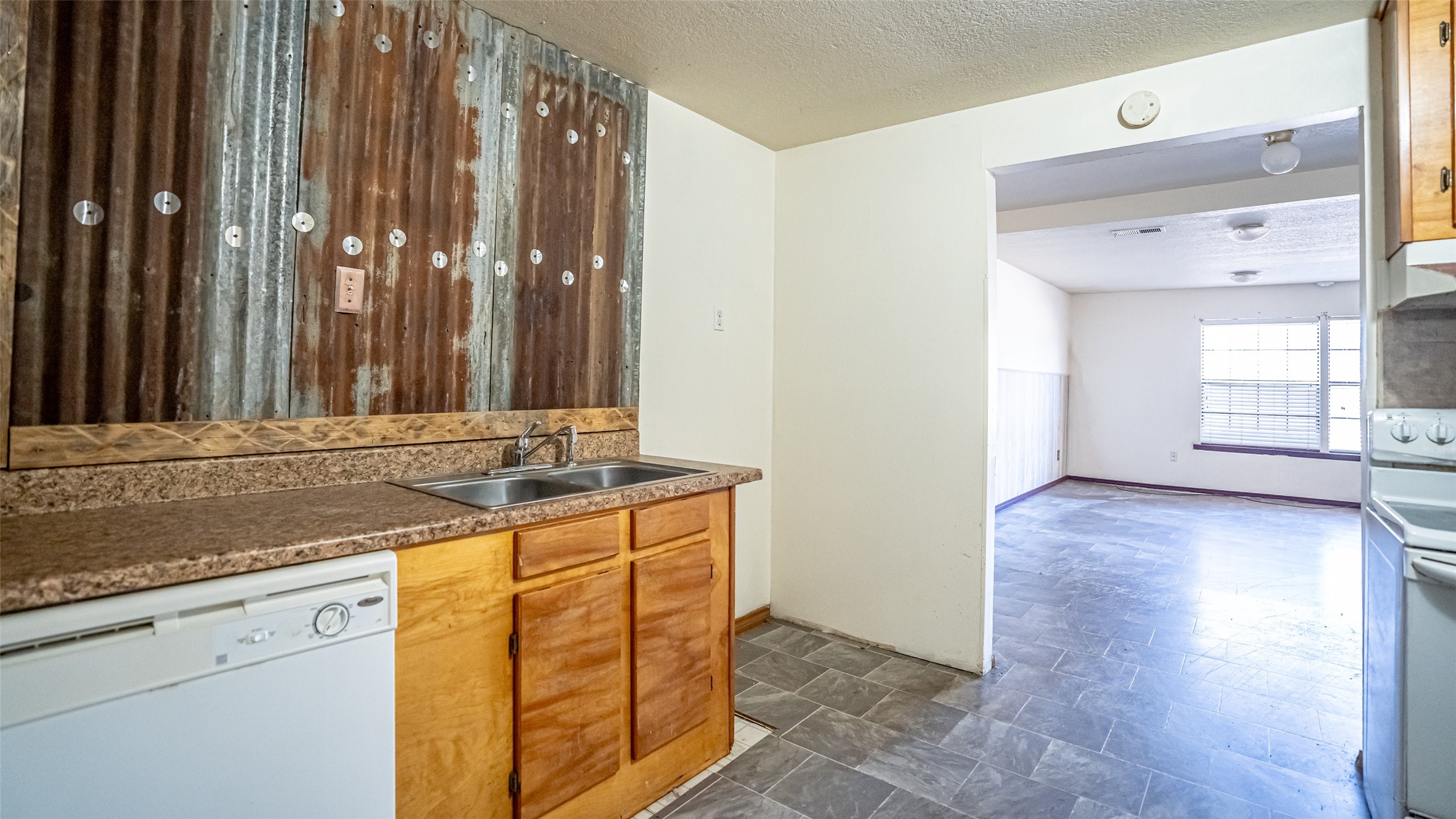 1005 Hickey Court Granbury TX 76049