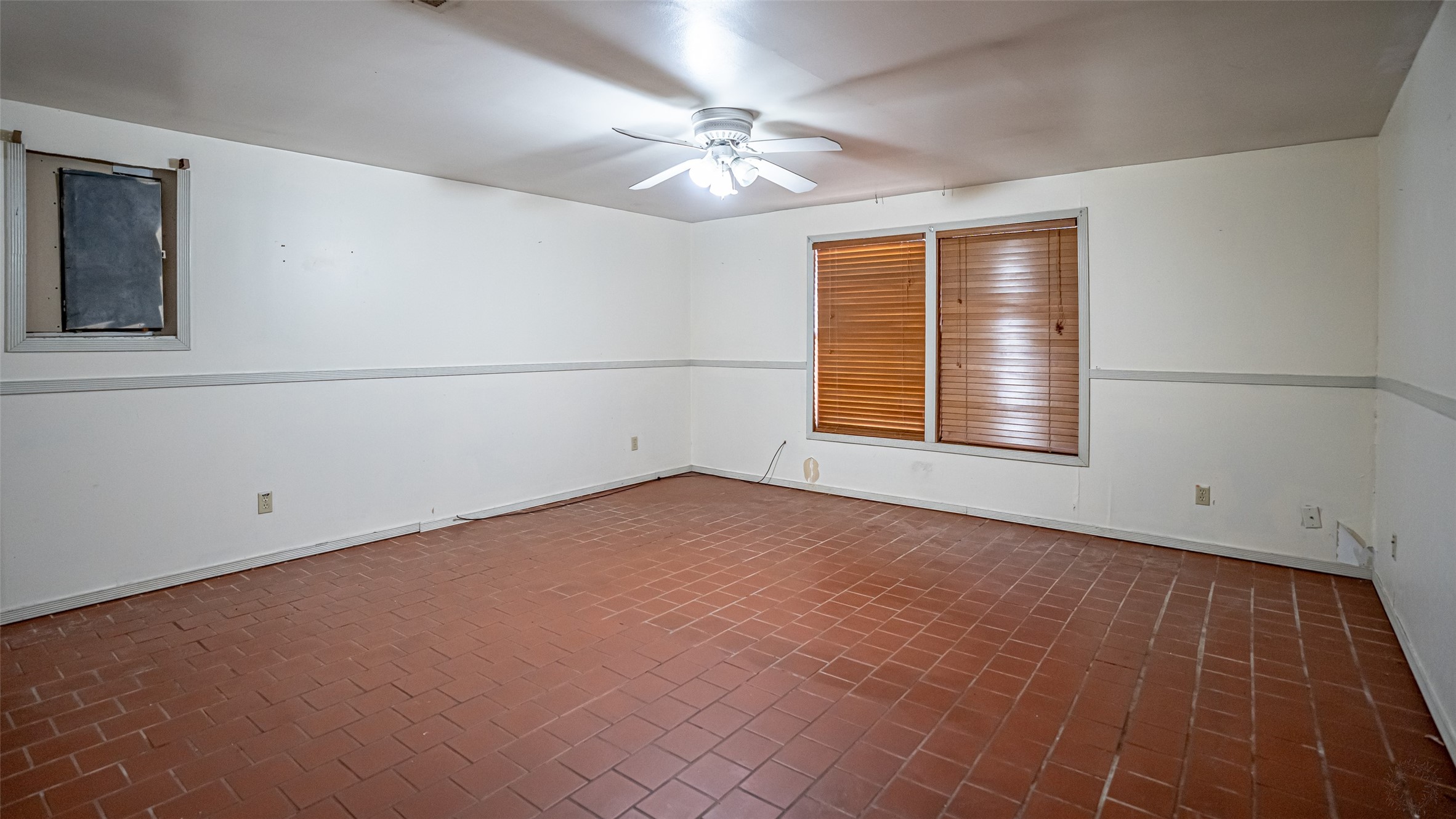 1005 Hickey Court Granbury TX 76049