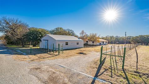 1005 Hickey Court Granbury TX 76049